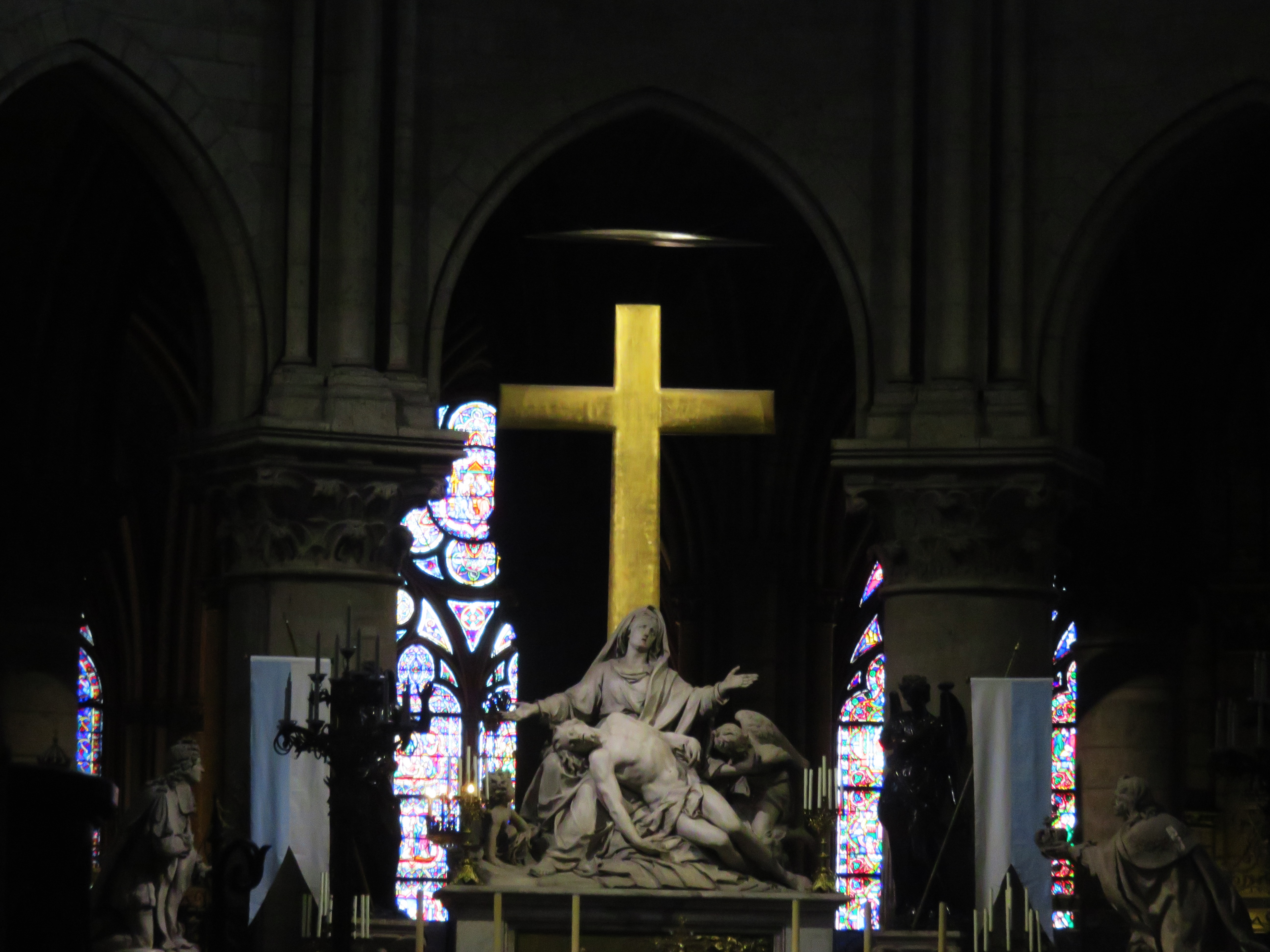 Notre Dame - Interior.